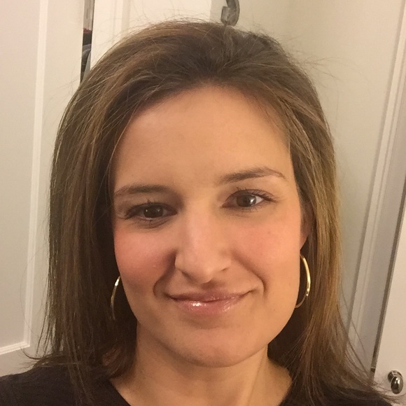 Meet your Posher, Staci - Picture 1 of 1